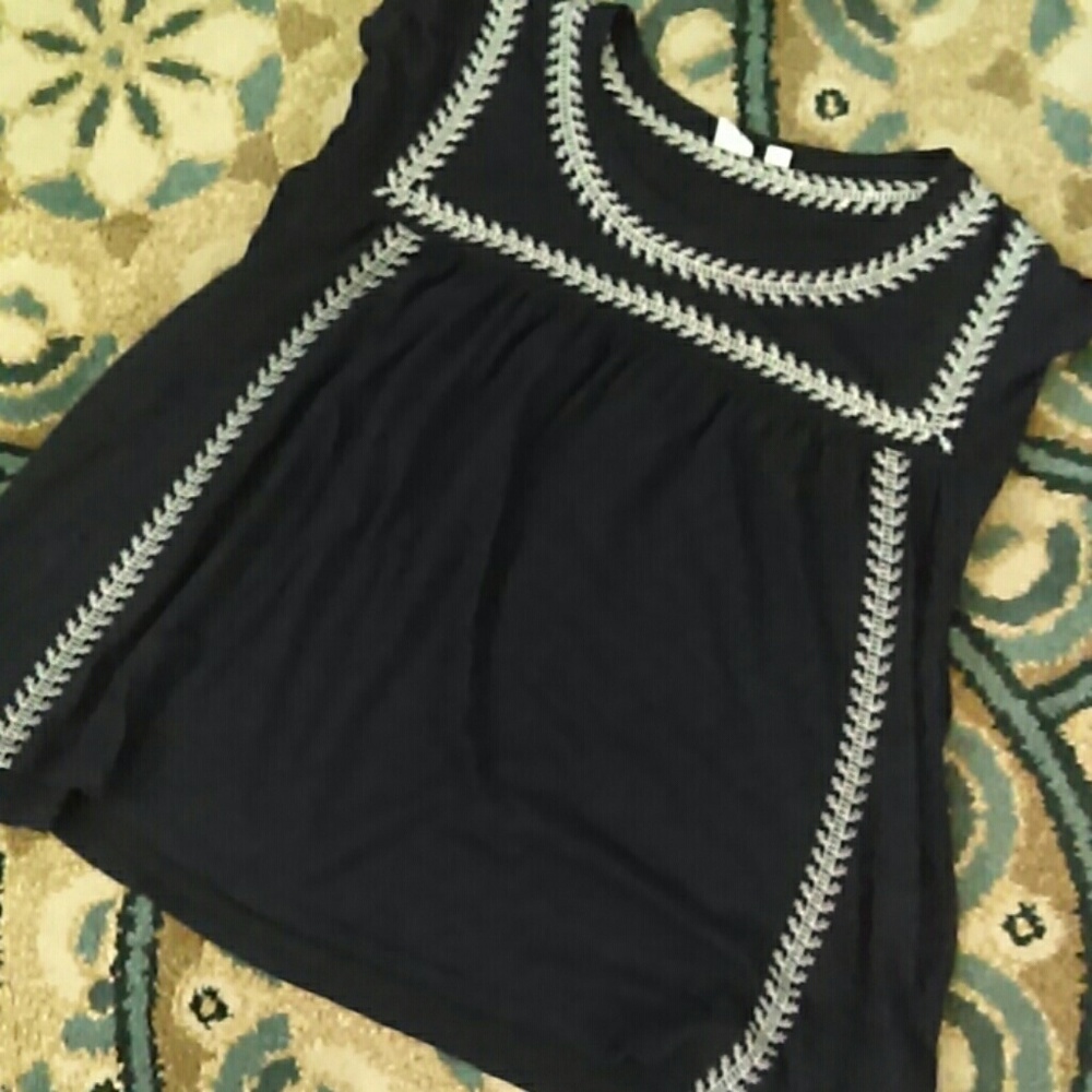 Shirt - Picture 2 of 3
